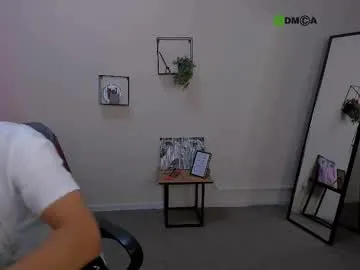 brownboy6999 – webcam model profile photo Image 8