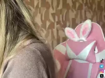 lucie_hot Image 7