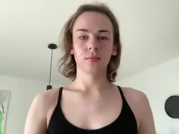 lunavelvet5 – webcam model profile photo