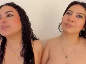 AlannaDumont – webcam model profile photo Image 13