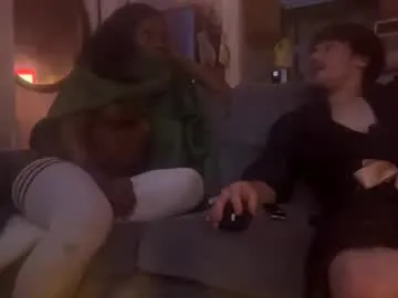 iamsomeone1234 – webcam model profile photo Image 2