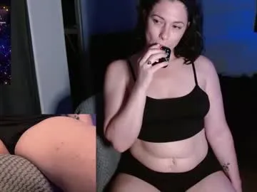 indian_yashika – webcam model profile photo Image 2