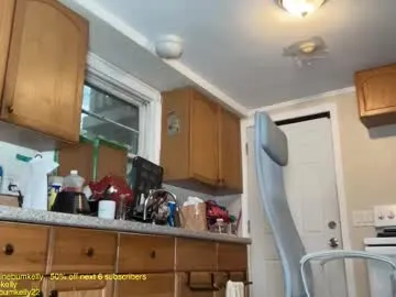 EmiliaWalker – webcam model profile photo Image 12