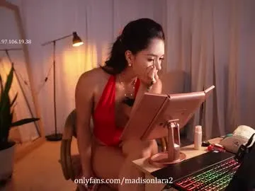 indiandesiguys2023 – webcam model profile photo Image 8