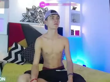 NaiaCollins – webcam model profile photo Image 2