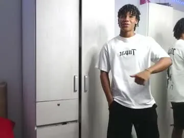 Diamond – webcam model profile photo Image 14