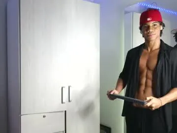 Diamond – webcam model profile photo Image 19