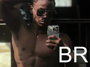 Diamond – webcam model profile photo Image 8