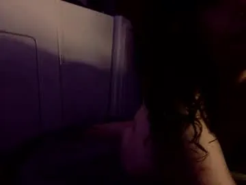 lolaa_darling – webcam model profile photo Image 2