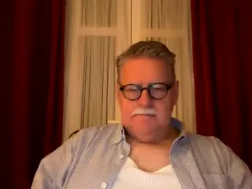 the_right_girl – webcam model profile photo Image 9