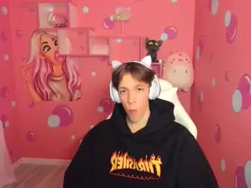 brownboy6999 – webcam model profile photo Image 2