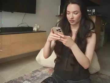 iamsomeone1234 – webcam model profile photo Image 2