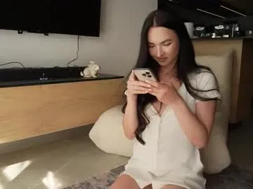 iamsomeone1234 – webcam model profile photo Image 4