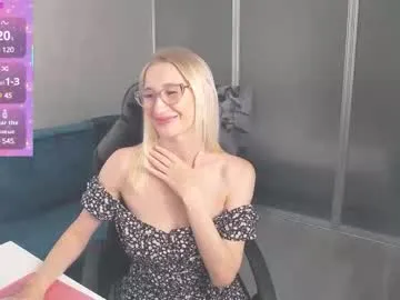 tvycas7 – webcam model profile photo Image 4