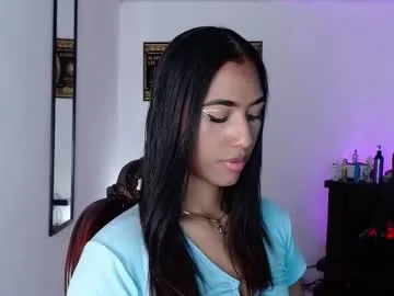 indiana_rouge – webcam model profile photo Image 16