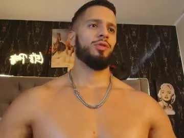 sweetsour18 – webcam model profile photo Image 3