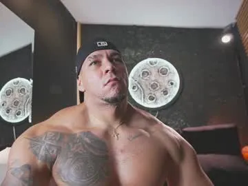 topalphaboss – webcam model profile photo Image 6