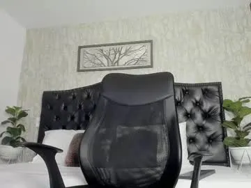 mochasins_ – webcam model profile photo Image 3