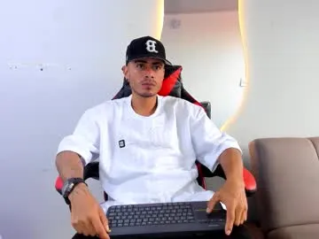 indian_couple247 – webcam model profile photo Image 7