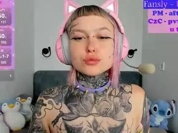 CarolinePrescott – webcam model profile photo Image 5