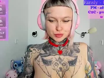 CarolinePrescott – webcam model profile photo Image 9