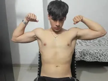 ChloeDurgot – webcam model profile photo Image 2