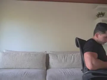 MiahParker – webcam model profile photo Image 18