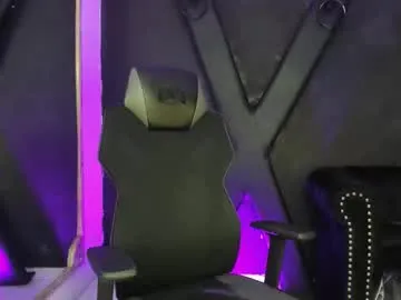 EmiliaWalker – webcam model profile photo Image 9