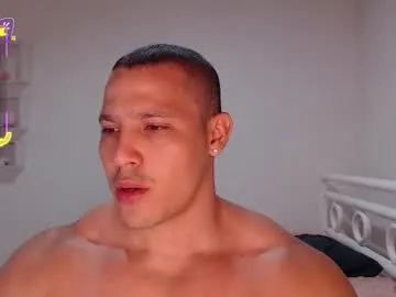 daani_hott – webcam model profile photo Image 16