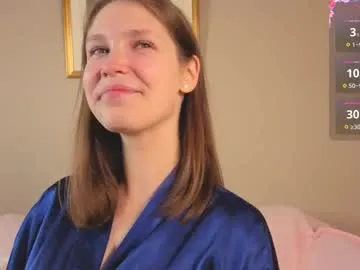 Demi – webcam model profile photo Image 14