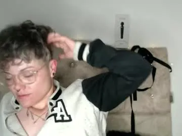 lolaa_darling – webcam model profile photo Image 4