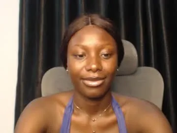 ZeyaaWhite – webcam model profile photo Image 13