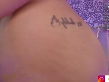 mellani_tay Image 6