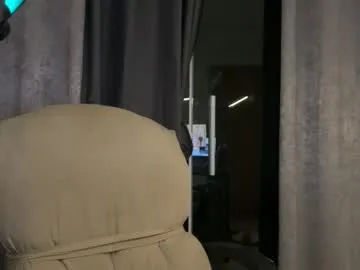 beaute_fatale – webcam model profile photo Image 14