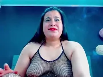 Jennifer – webcam model profile photo Image 13