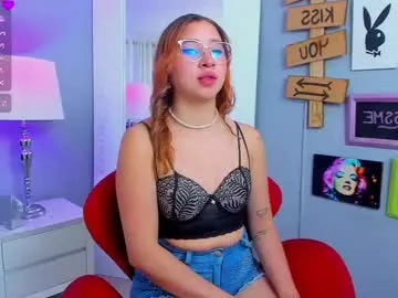 iamsomeone1234 – webcam model profile photo Image 11