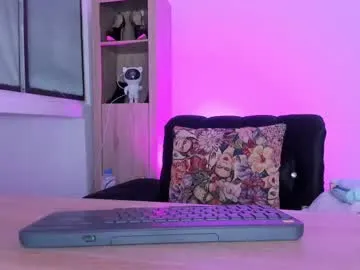 indiandesiguys2023 – webcam model profile photo Image 3