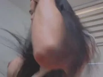 ria_fun – webcam model profile photo Image 4