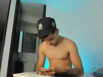 naisharousell – webcam model profile photo Image 6