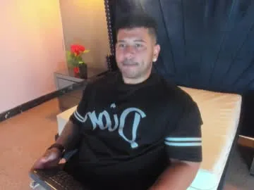 dominate_stud – webcam model profile photo Image 3