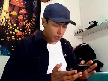 yournewkink12 – webcam model profile photo Image 10