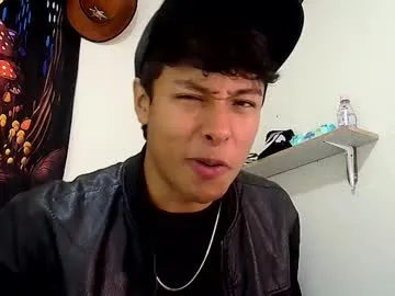 yournewkink12 – webcam model profile photo Image 11