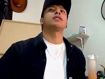 yournewkink12 – webcam model profile photo Image 18