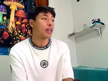 yournewkink12 – webcam model profile photo Image 6