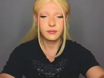 EmiliaWalker – webcam model profile photo Image 4