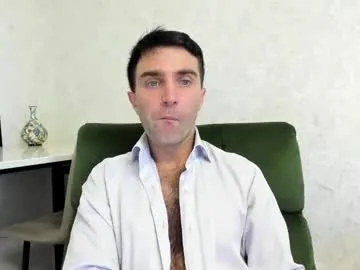 AdelinaLuuna – webcam model profile photo Image 5