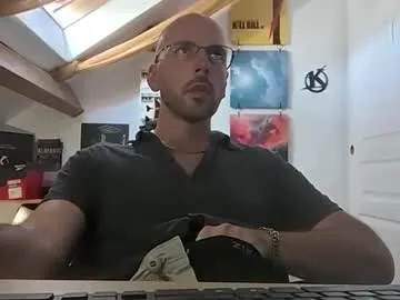 indiandesiguys2023 – webcam model profile photo Image 3