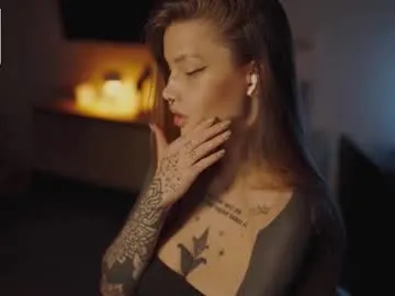 indiantransgirlillinois – webcam model profile photo Image 18