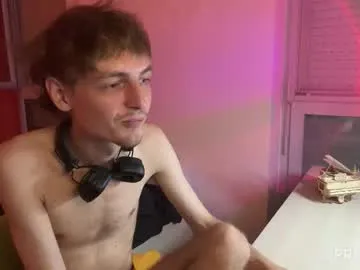 JulieSharp – webcam model profile photo Image 13