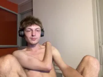 JulieSharp – webcam model profile photo Image 15